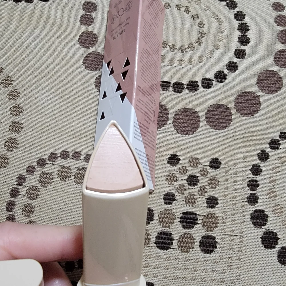 LYS Beauty Triple Fix Blurring Skin Tint Foundation Stick In LN6